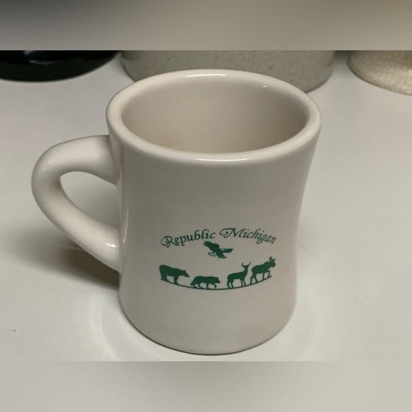 1990s Vintage Wildlife Animal Illustrated REPUBLIC MICHIGAN Ceramic Coffee Mug - Picture 8 of 14